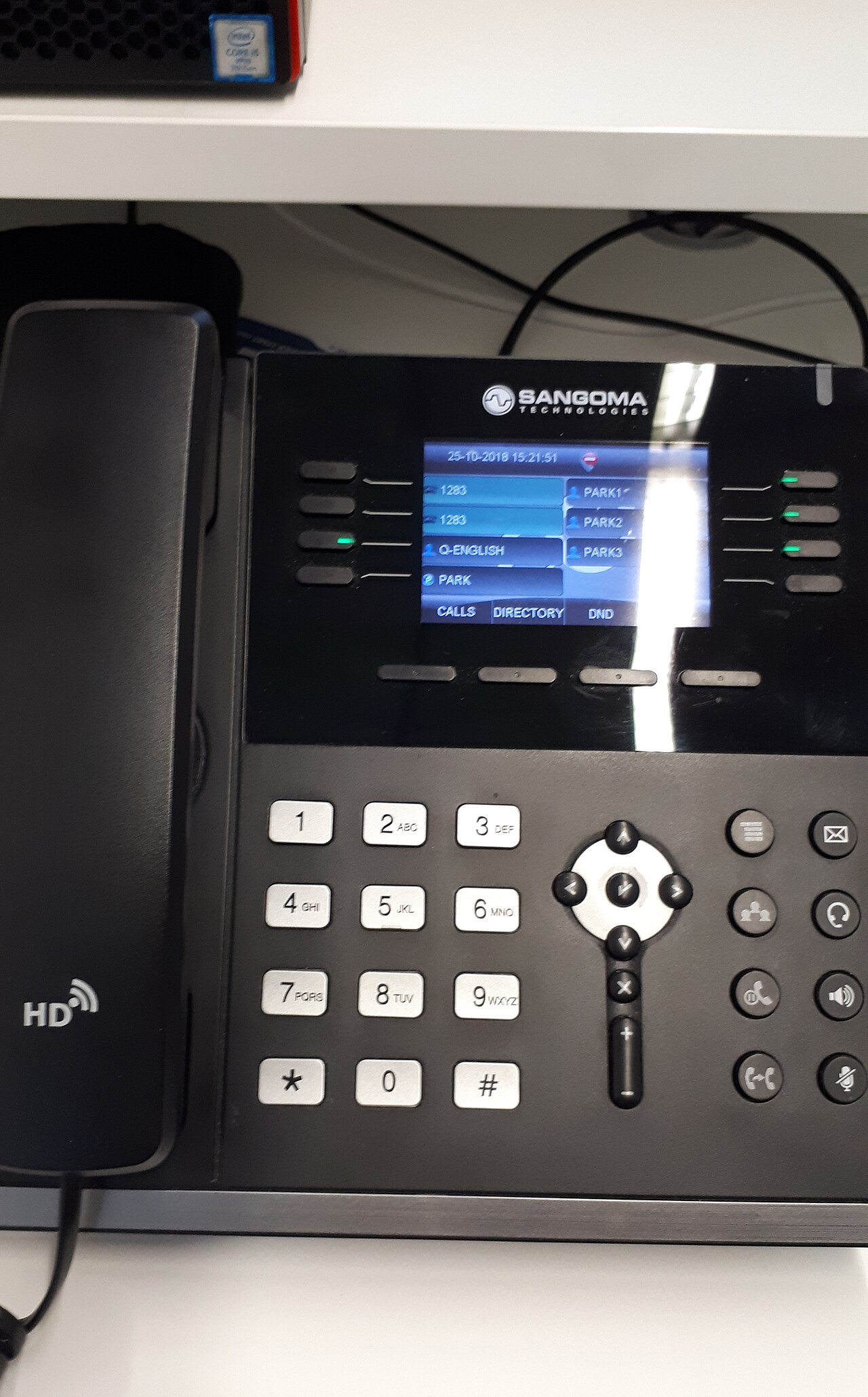 أنظمة الهاتف عبر الإنترنت (IP Phone)